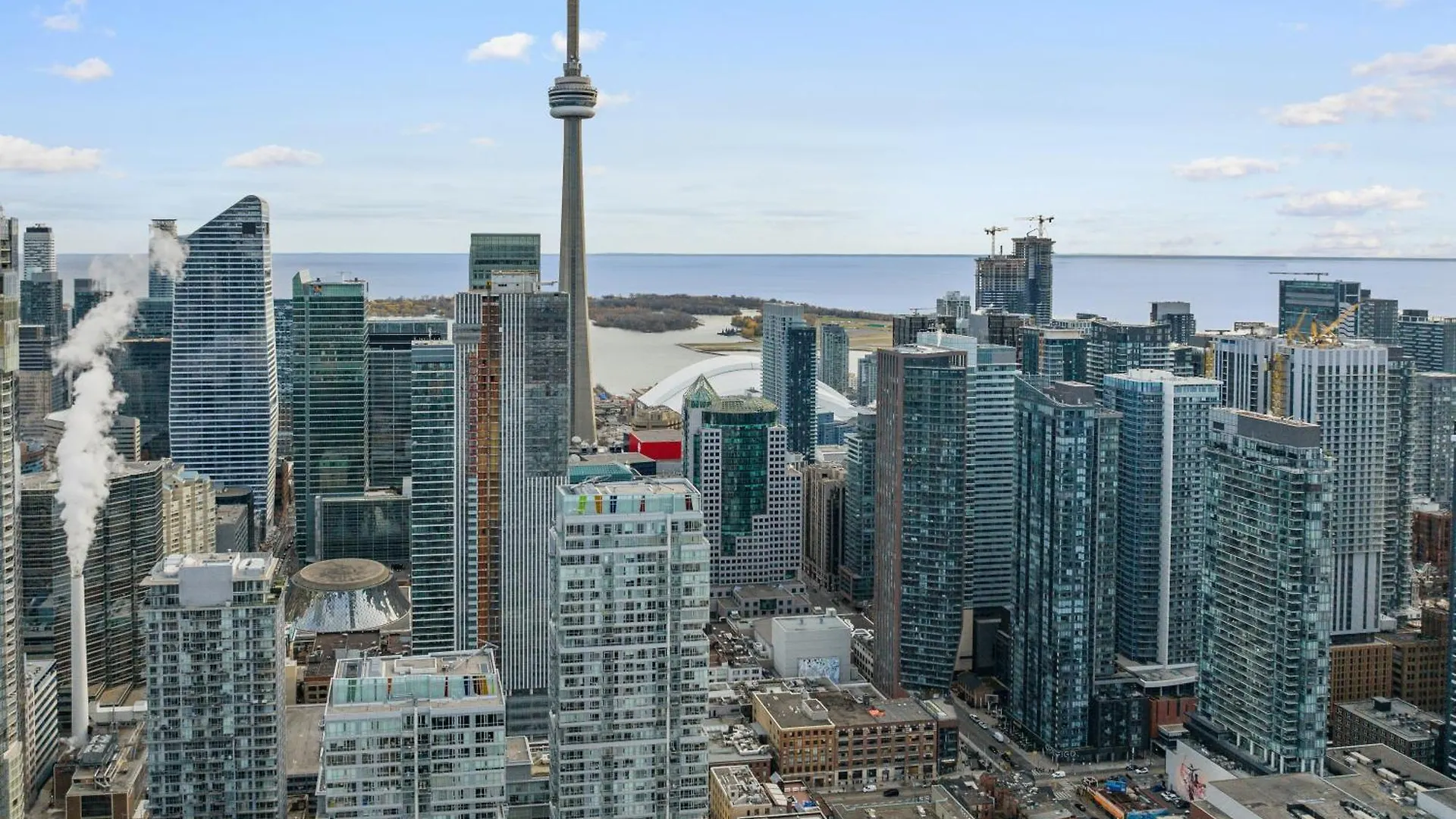 Parc Suites - Entertainment District Toronto Apartment
