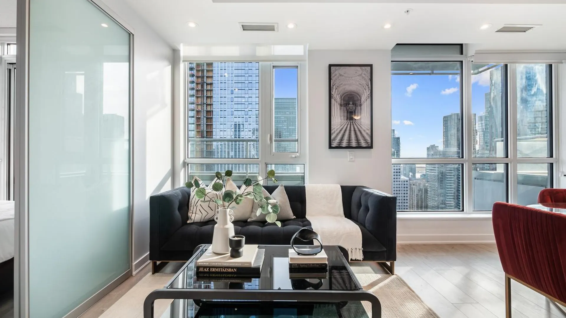 Parc Suites - Entertainment District Toronto Apartment