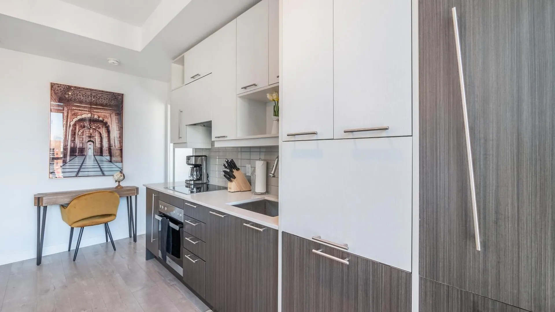 Parc Suites - Entertainment District Toronto