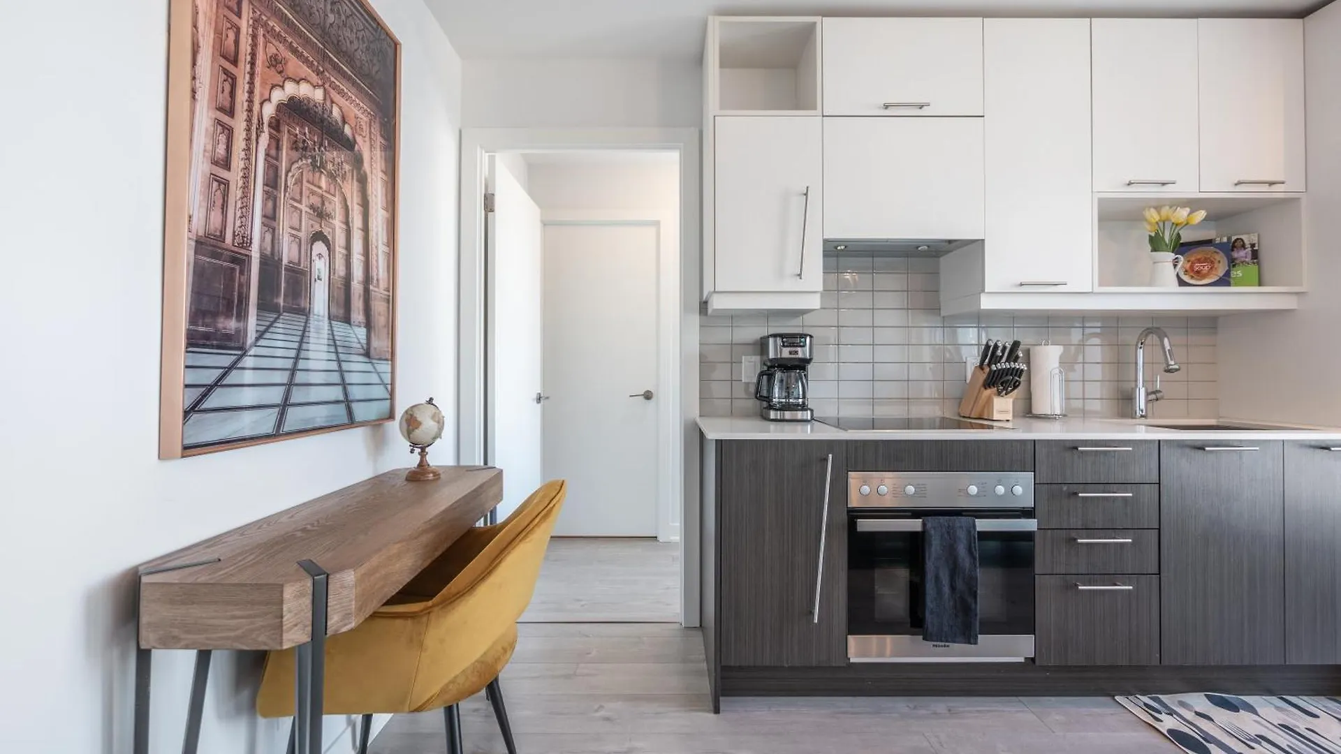Parc Suites - Entertainment District Toronto 0*,  Canada
