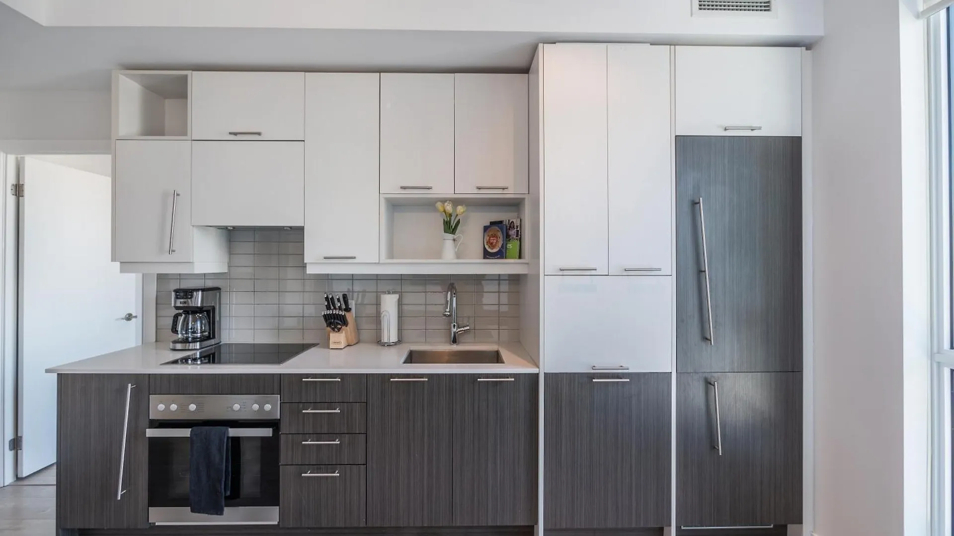 Parc Suites - Entertainment District Toronto