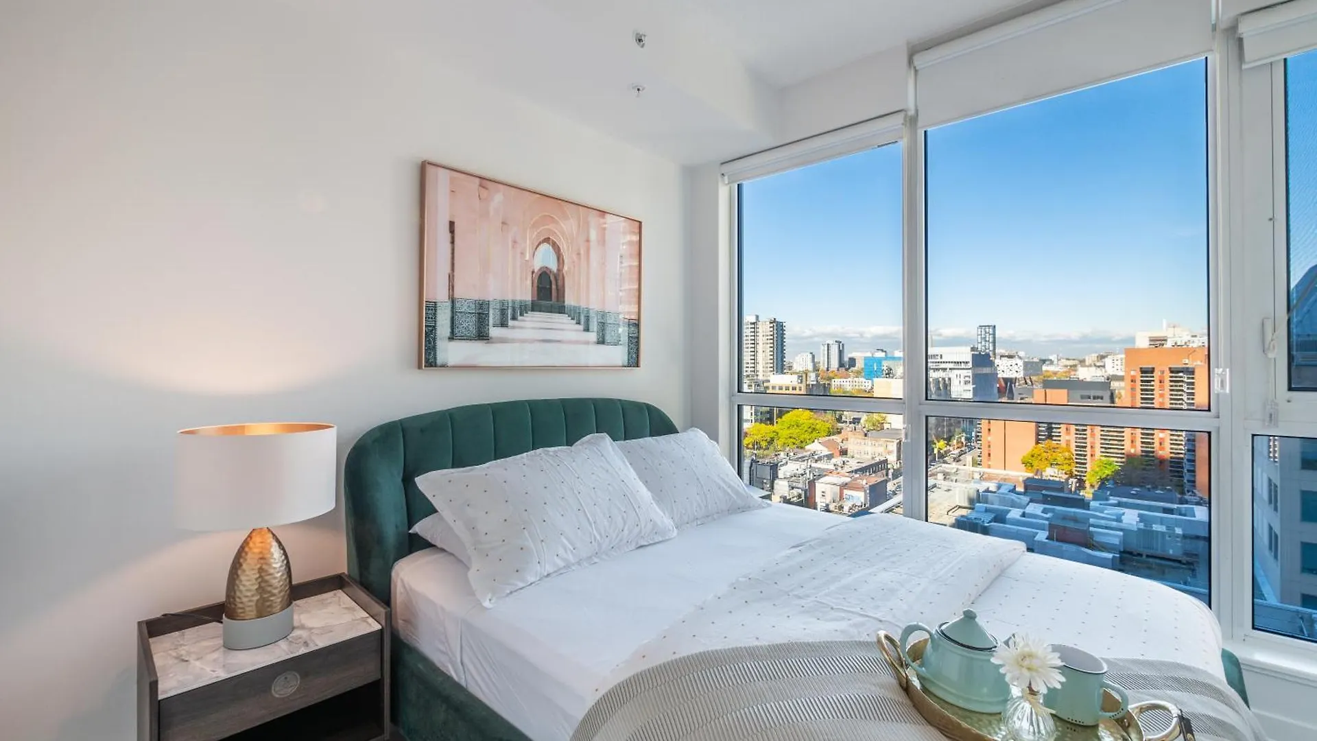 Parc Suites - Entertainment District Toronto Apartment